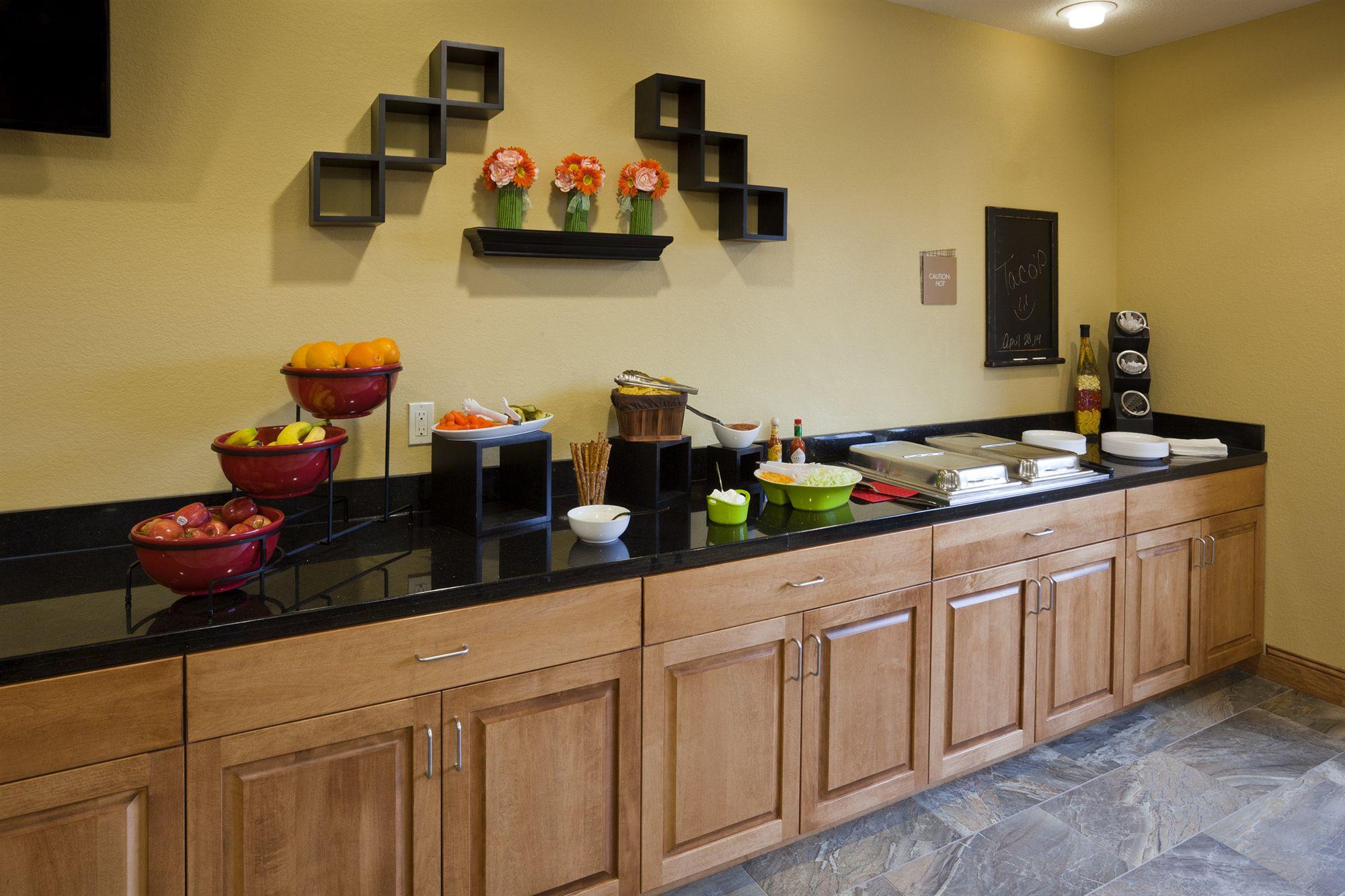 Grand Forks Lodge And Suites Luaran gambar