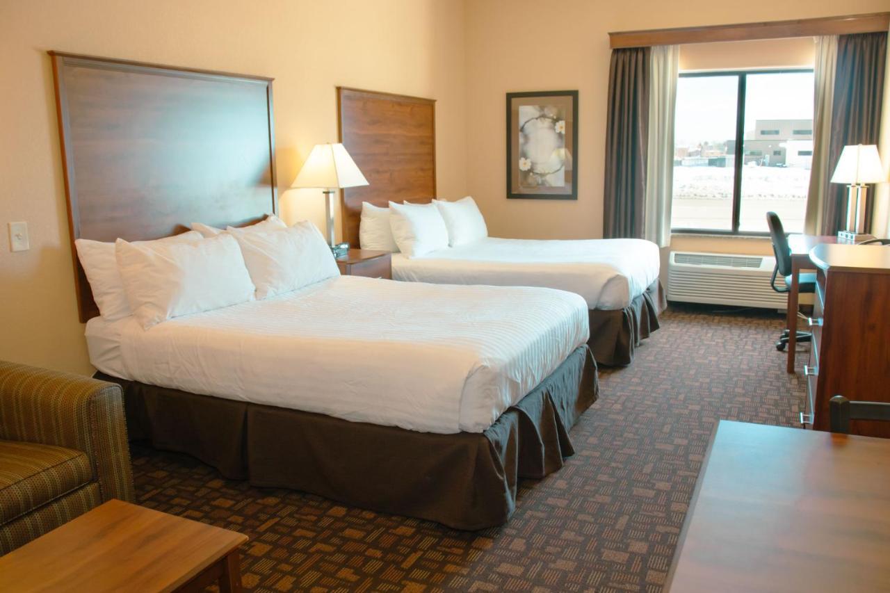 Grand Forks Lodge And Suites Luaran gambar
